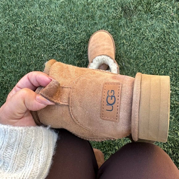 UGG Classic Mini Platform - Picture 3 of 8